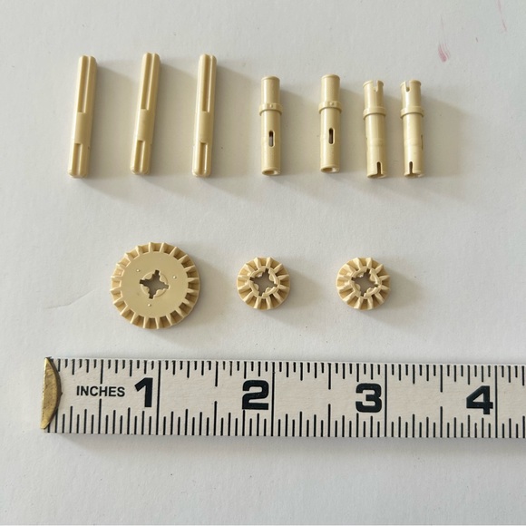 LEGO MINDSTORMS EV3 31313 Mixed Replacement Parts - Picture 3 of 3